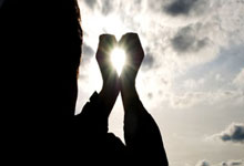 B体育官网：足球大片 ｜ 当国足“遇上”李云龙：打得过就打，打不过就算分.